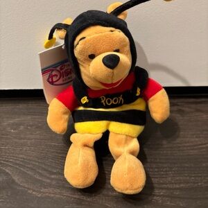Disney Store Winnie the Pooh bear Bumble Bee mini bean bag plush 8" with tags